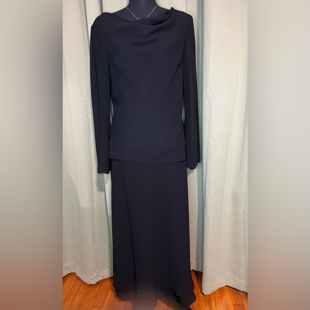 CLOSET CLEAROUT Comfort Two Piece Black Evening Dress Size 12